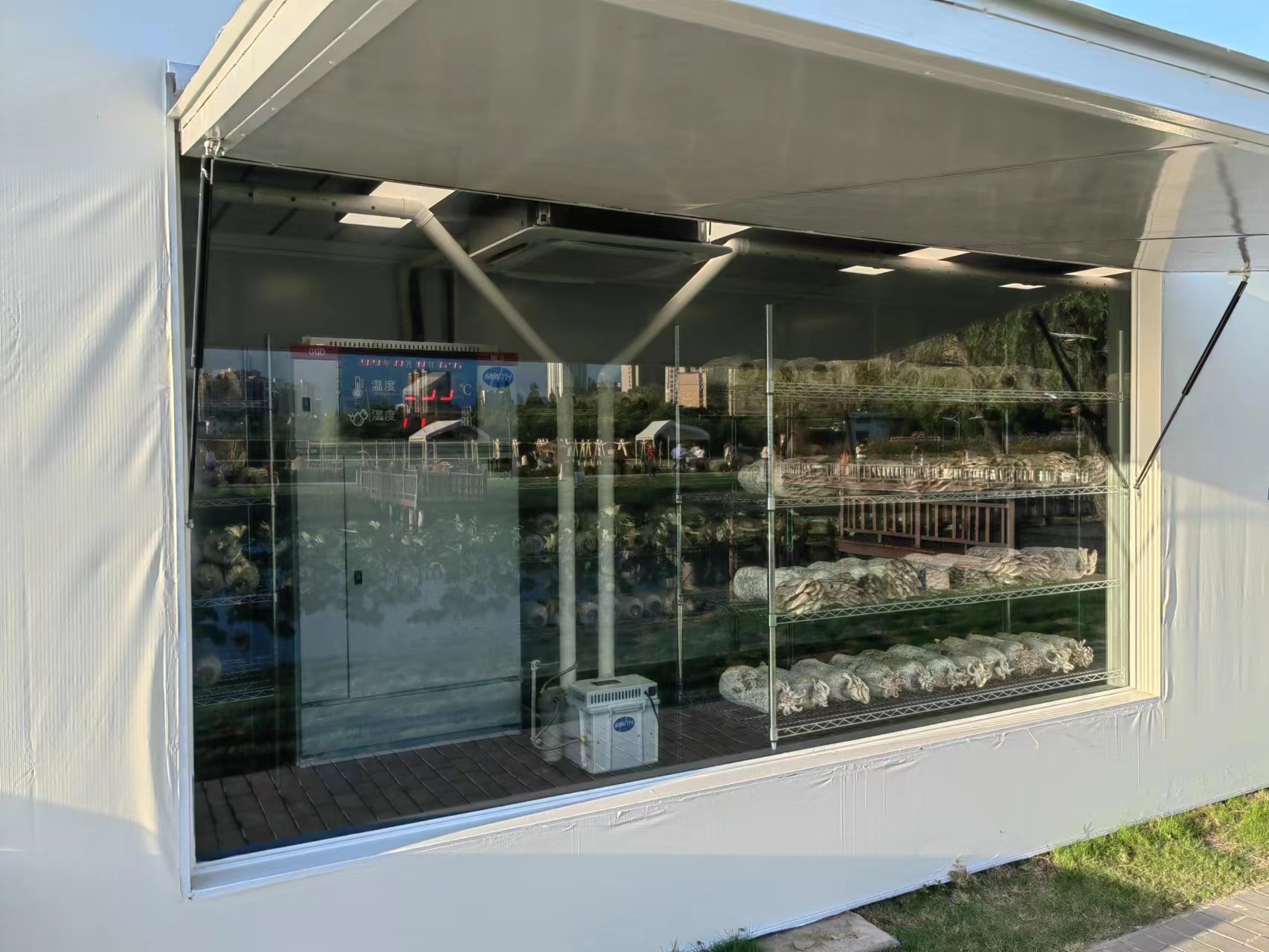 触摸屏温控系统助力农业生产